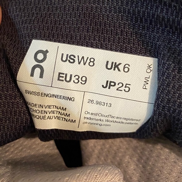 On Cloudnova Pear Zest Lifestyle Running Shoes size 8 Women’s No insoles - Picture 6 of 11